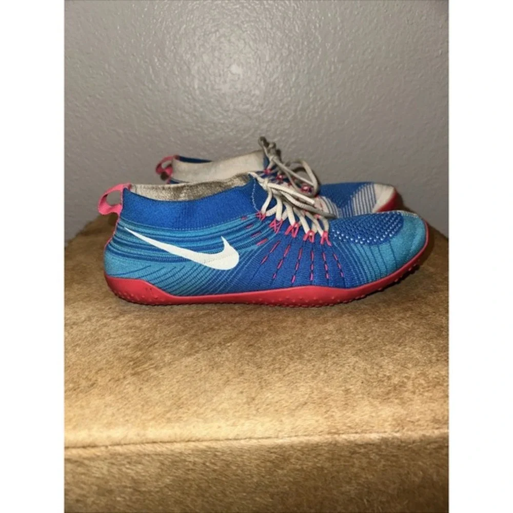 Nike Womens Free Hyperfeel Cross Minimalist Shoes‎ Blue Pink Sz 8 638348-400